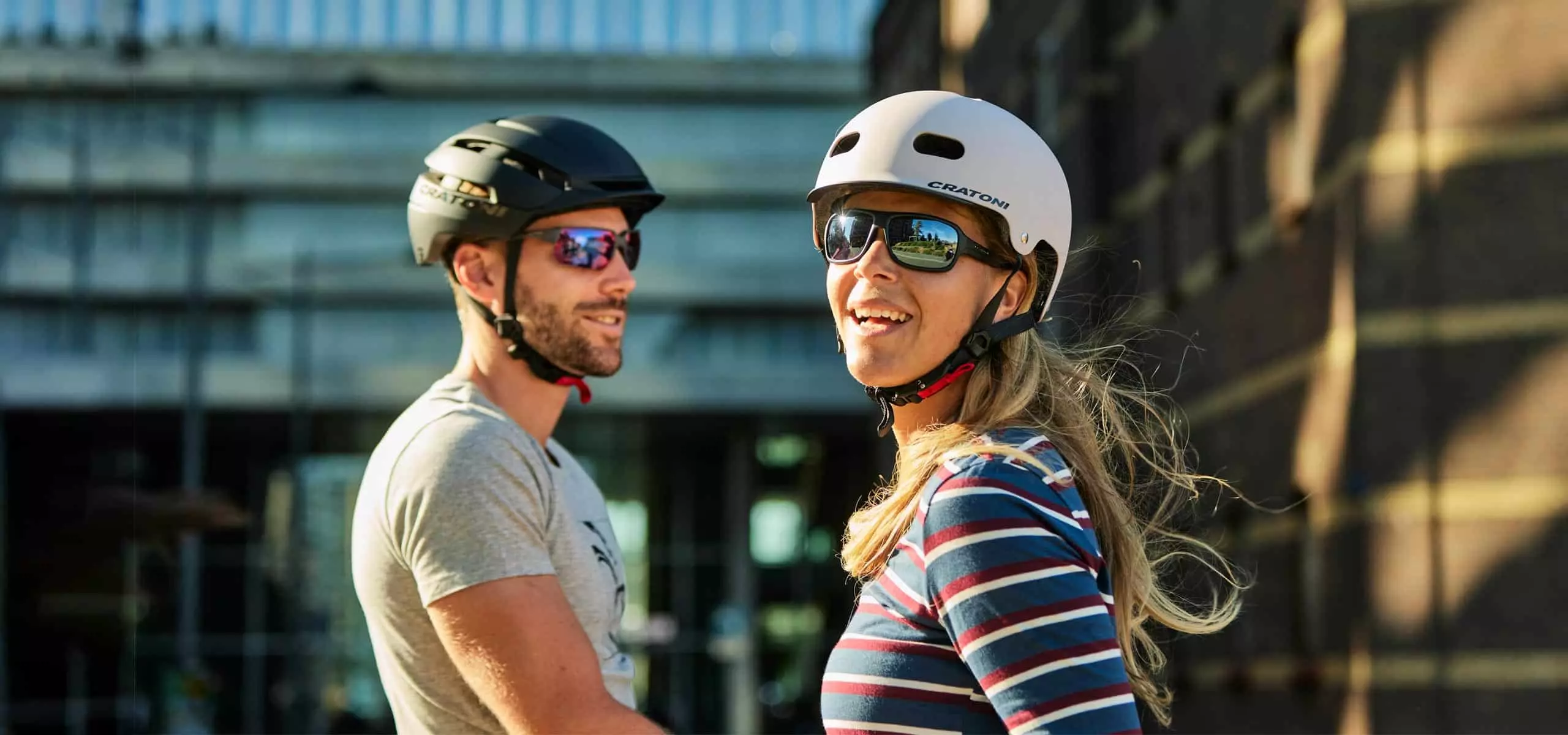 Titelseite -Fahrradhelme Verkäufe 2022 2655